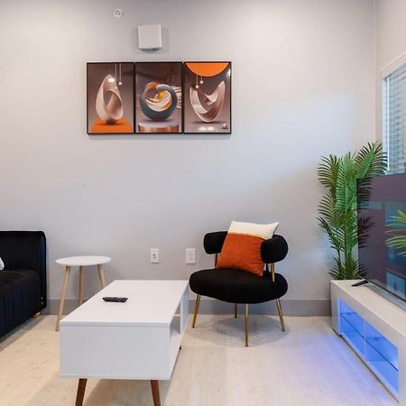 Apartament Corporate Housing By Mgm Grand Prairie Zewnętrze zdjęcie