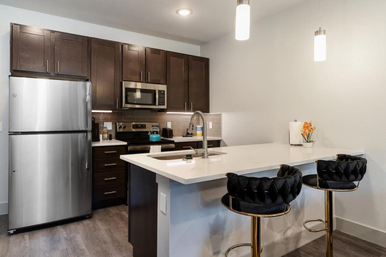 Apartament Corporate Housing By Mgm Grand Prairie Zewnętrze zdjęcie